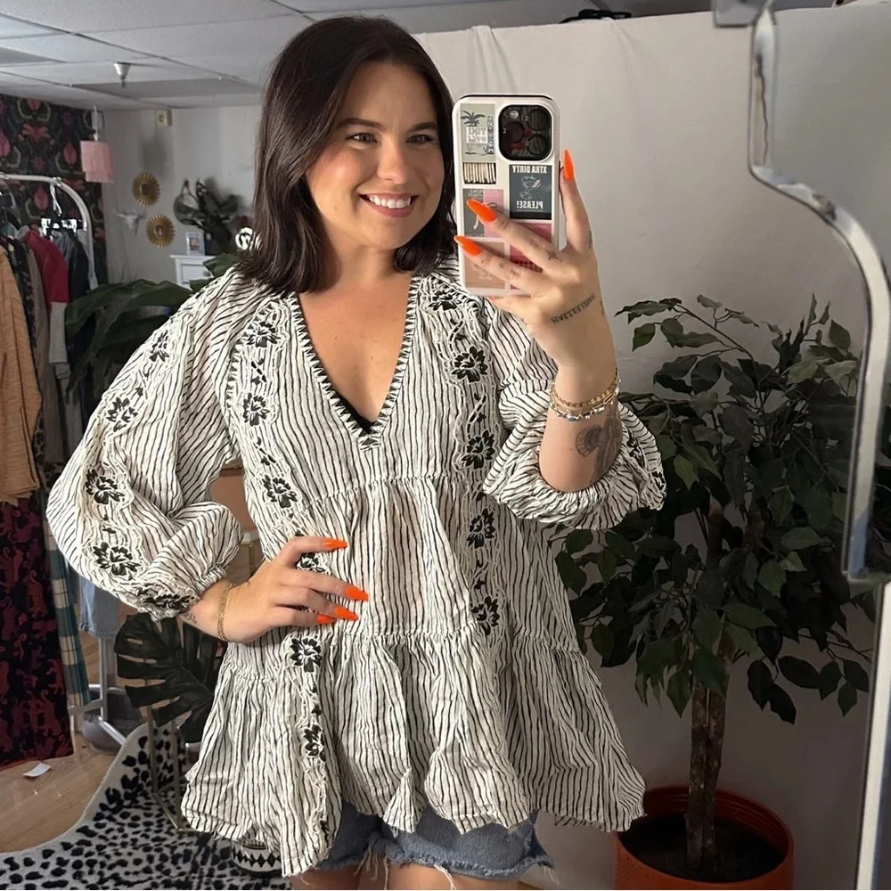 Free People Another Special Day Tunic Top / Size L